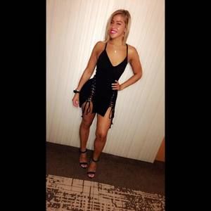 Meet your Posher, Desiree